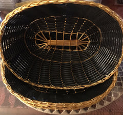 Dinner bread baskets 4-count black with gold trim