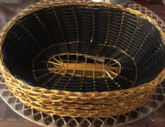 Dinner bread baskets 4-count black with gold trim